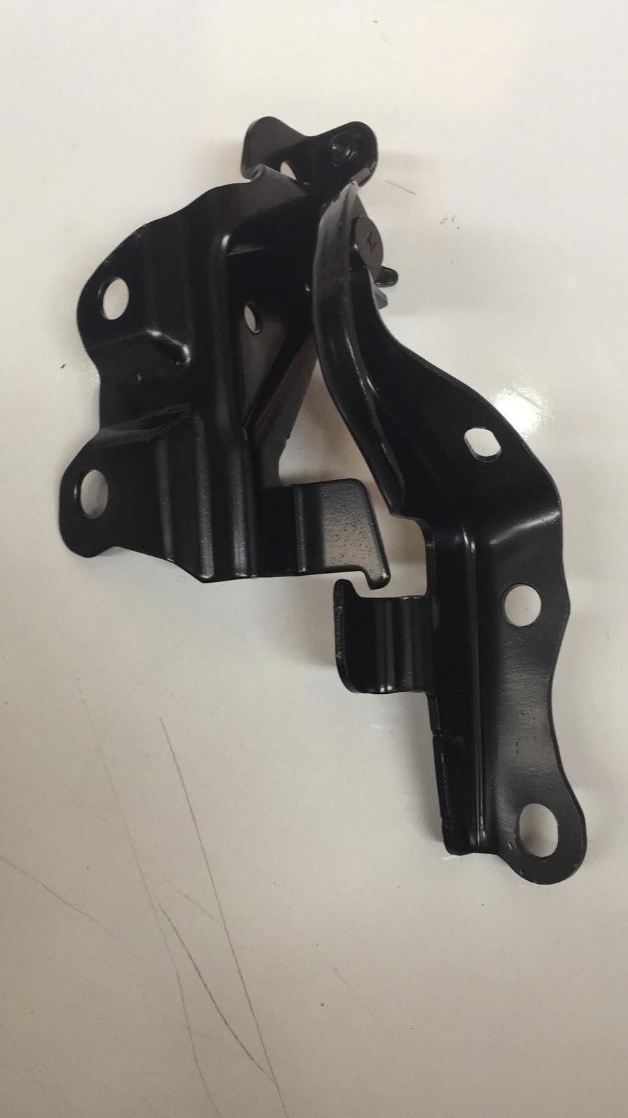 Toyota Menteşe Kaput Hılux Revo 15-23 Sağ