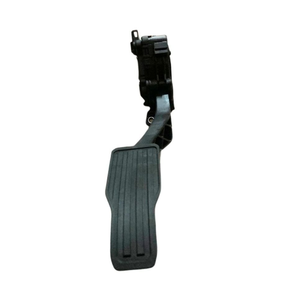Geely Emgrand - Fc Gaz Pedalı
