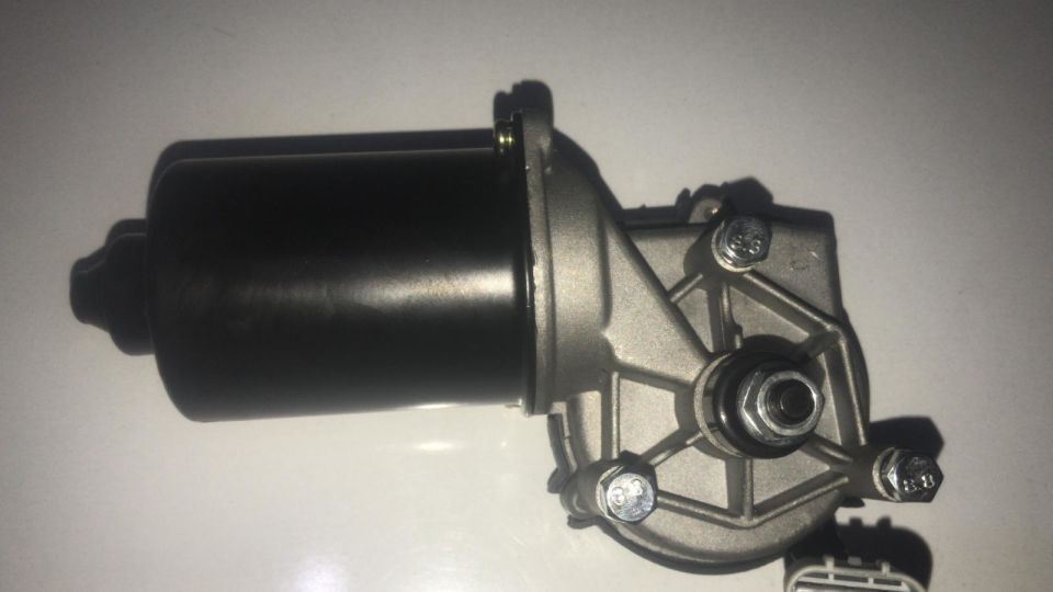 Mıtsubıshı Motor Silecek Colt 03-12 Ön