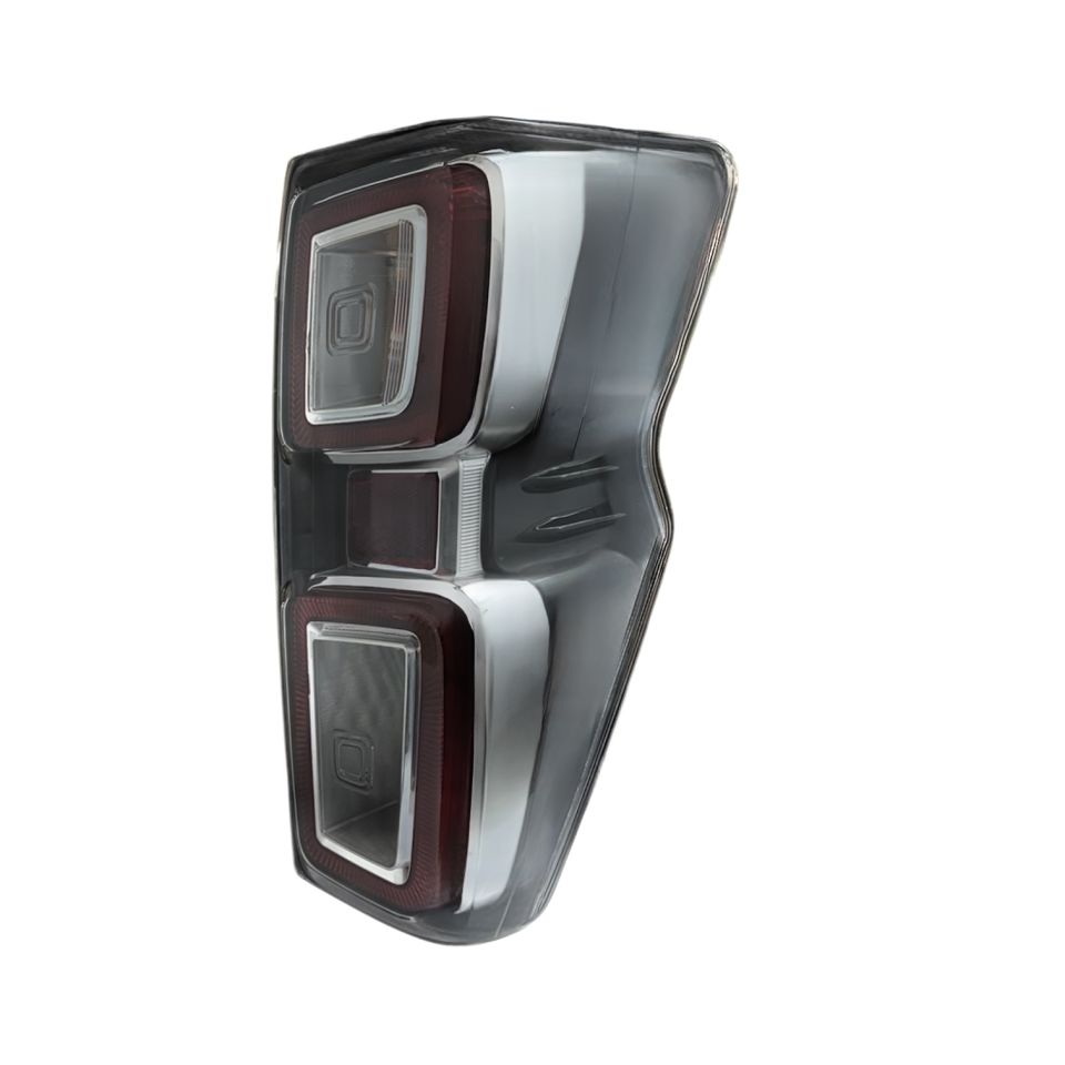 Isuzu Stop D-max 20-21 Sağ (Ledli)