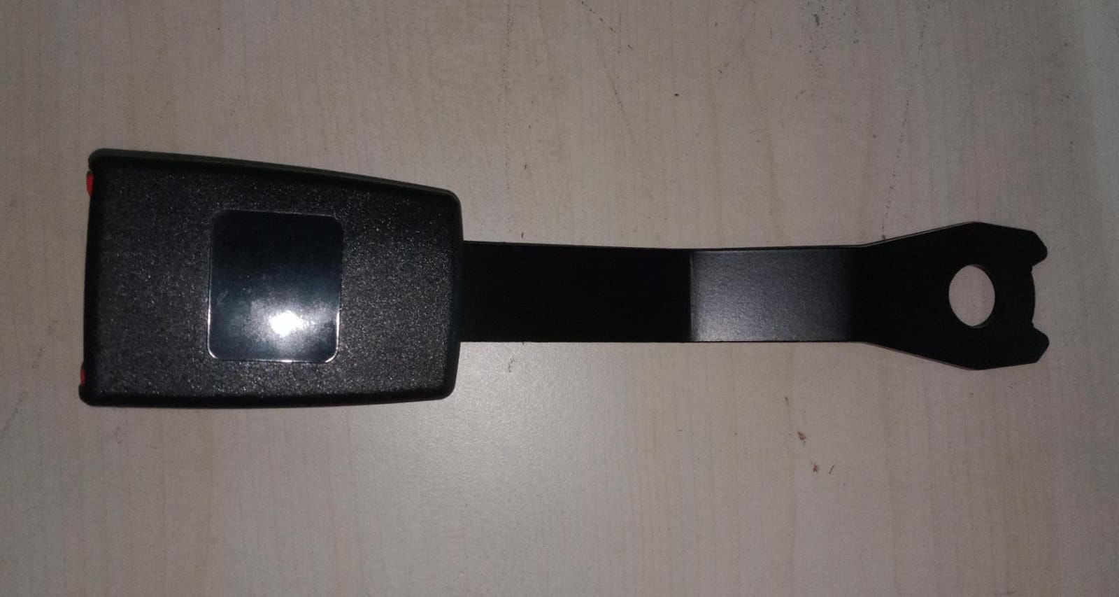 Toyota Kopça Emniyet Kemer Corolla Ae101 92-97/Ae92 88-92 (Büyük Tip)