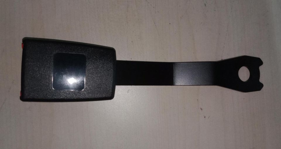 Toyota Kopça Emniyet Kemer Corolla Ae101 92-97/Ae92 88-92 (Büyük Tip)