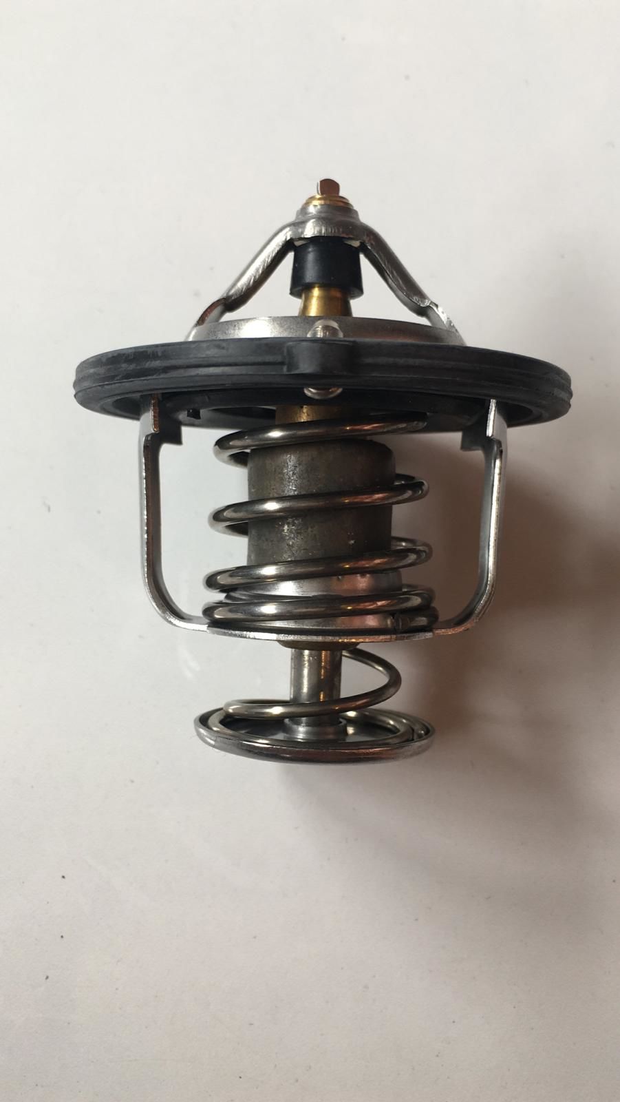 Mazda Termostat 626 Fs 2,0 92-98 /Ranger 94-98/B2500 94-98/Bt50 94-98/ Mazda-3 94-98/Grand Vıtara 2,0 V6 94-98/E2200 Kmyt 98-01 (82 Derece)
